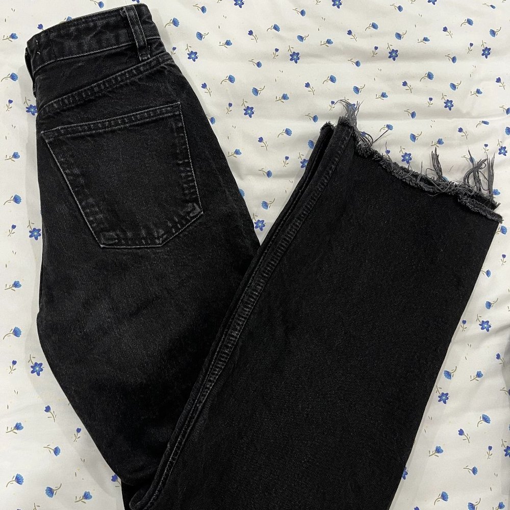 Size 2 Black Zara High-Waisted Full Length Jeans